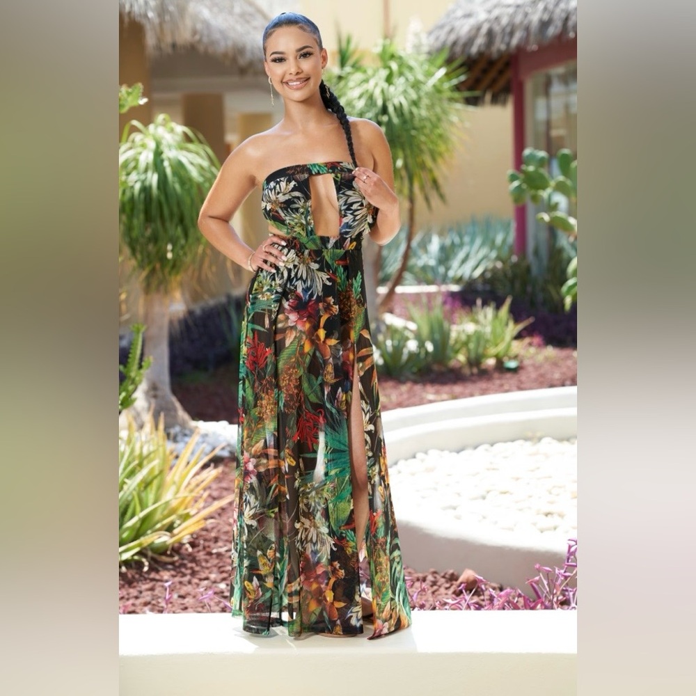 734. NWOT! Lilyful Floral Multicolor Maxi Dress